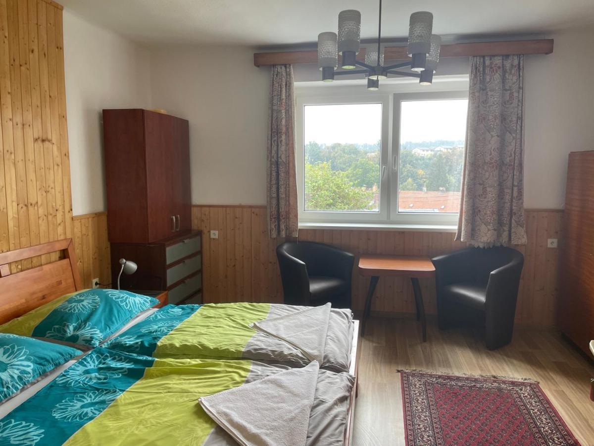 Penzion Fontana Hotel Náměšť nad Oslavou Buitenkant foto