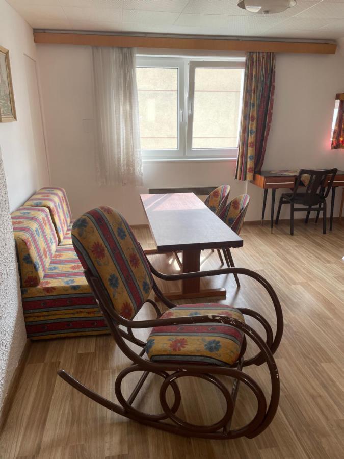 Penzion Fontana Hotel Náměšť nad Oslavou Buitenkant foto