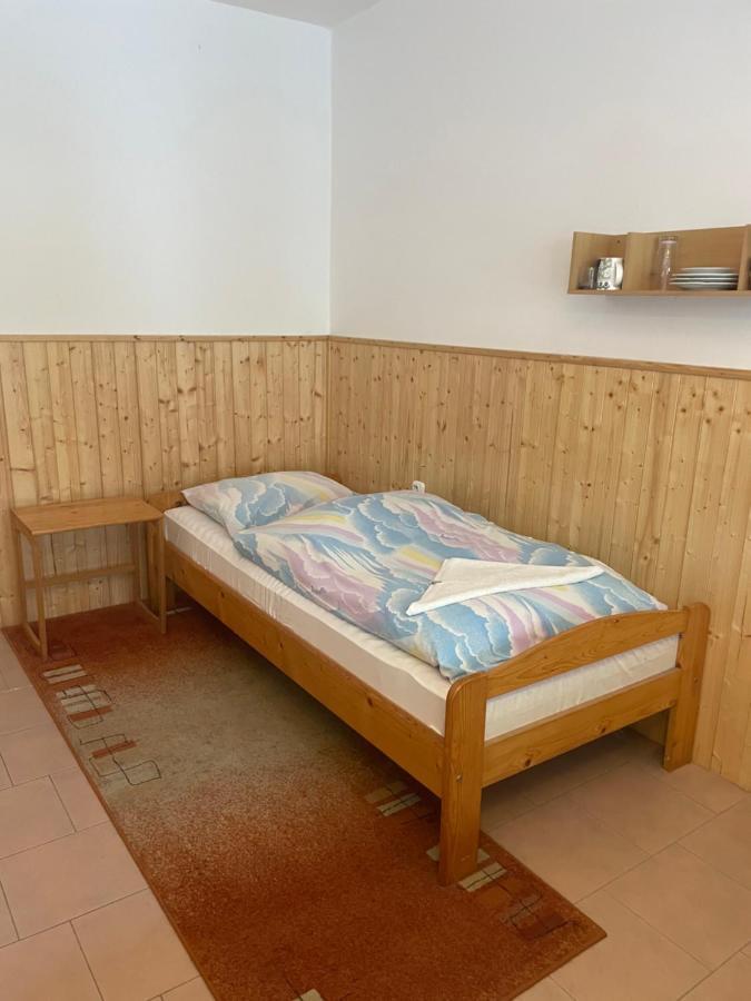 Penzion Fontana Hotel Náměšť nad Oslavou Buitenkant foto